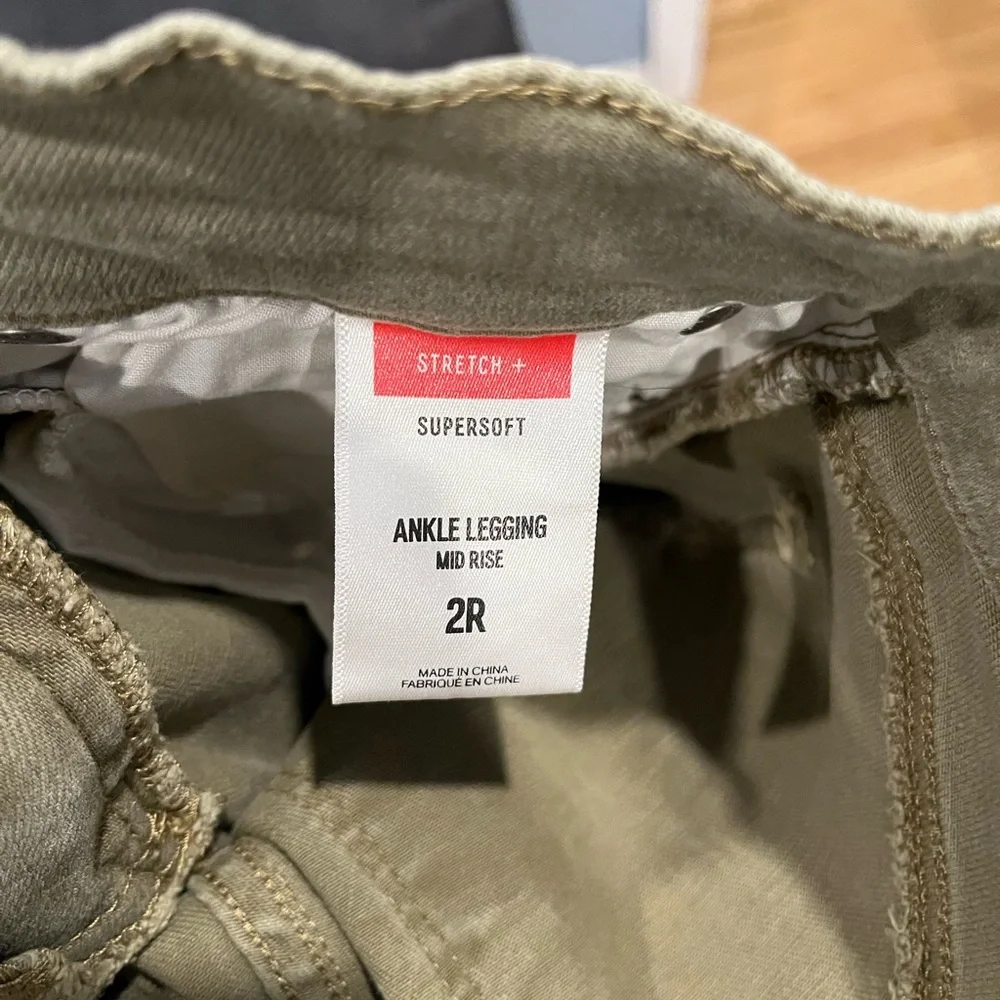 Express mid rise‎ ankle legging size 2R EUC